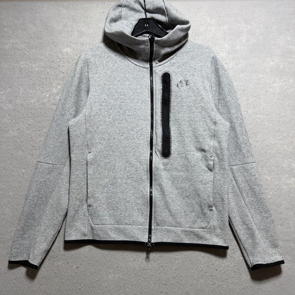 Nike Sportswear Tech Fleece Hoodie Mens Size Small Grey Black DD4688-010
